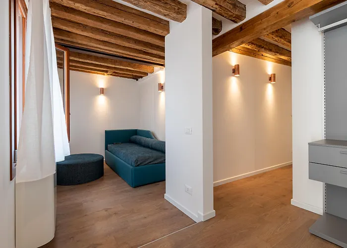 La Finestra Sulle Beccarie Otel Venedik