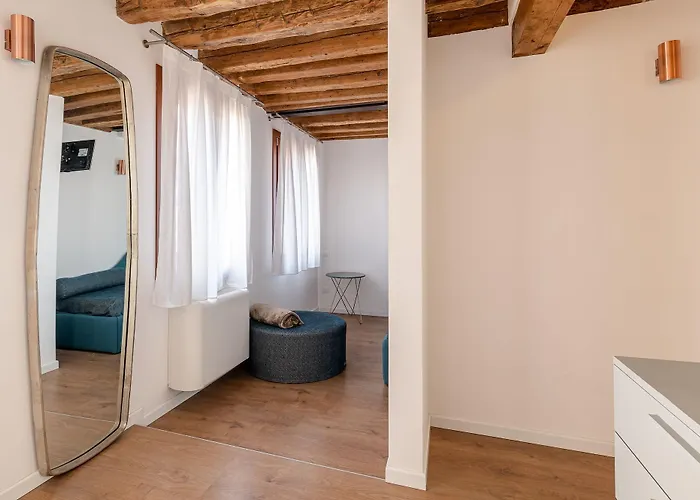 La Finestra Sulle Beccarie Otel