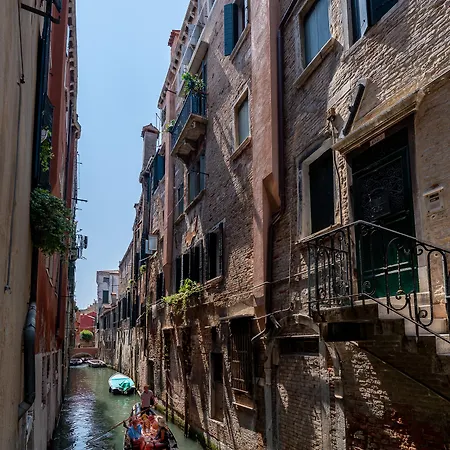 La Finestra Sulle Beccarie מלון ונציה