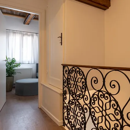 Hotel La Finestra Sulle Beccarie *